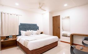 Hotel Silver Tree